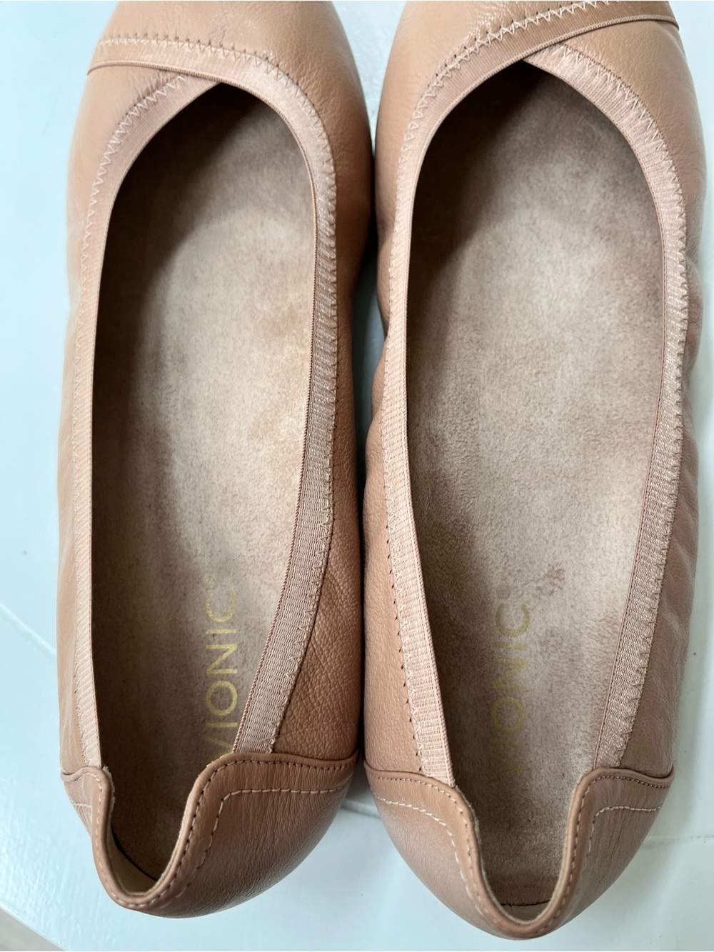 Vionic Women's Leather Ballet Flats in Neutral Tan Tone - Picture 7 of 9